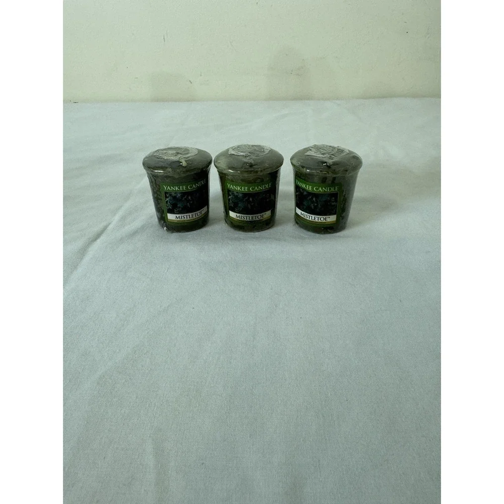 Yankee Candle Mistletoe Retired 1.75 oz Votive Candle New Sampler Size Lot Of 3